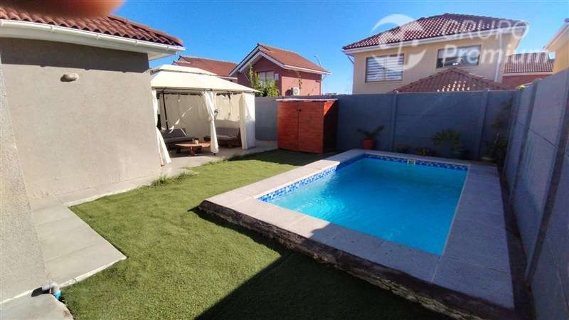 Casa en venta de 3 dorm. 3 baños microbarrio - Imagen 2