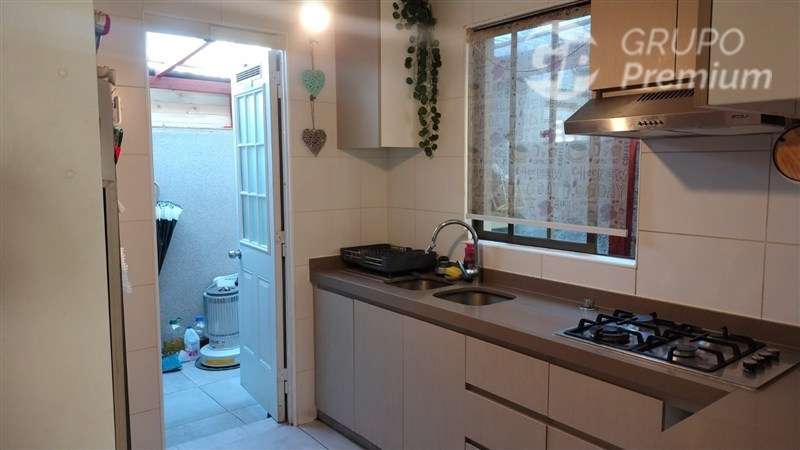 Casa en venta de 3 dorm. 3 baños microbarrio - Imagen 4