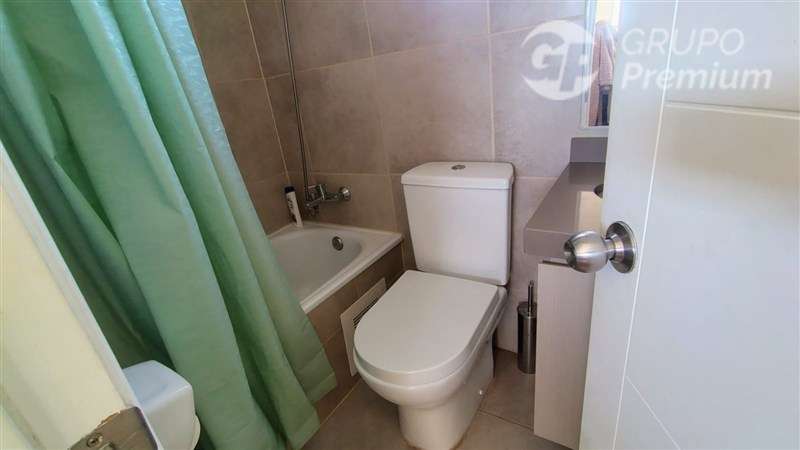 Casa en venta de 3 dorm. 3 baños microbarrio - Imagen 12