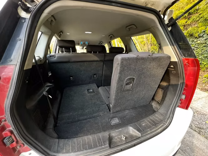 MAHINDRA XUV 500 2.2L BENCINA 4X2 AUT AÑO 2019