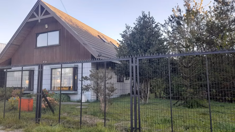 Arriendo Gran Casa en Simpson cerca Parque Krahmer - Imagen 2