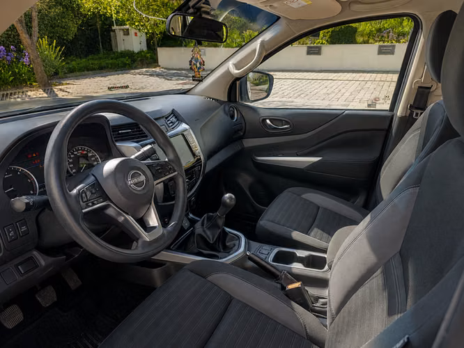 NISSAN NAVARA XE 4X2 2.3 - 2024 | 4533 - Imagen 10