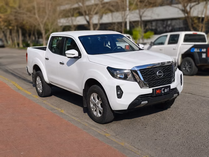 NISSAN NAVARA XE 4X2 2.3 - 2024 | 4533 - Imagen 6