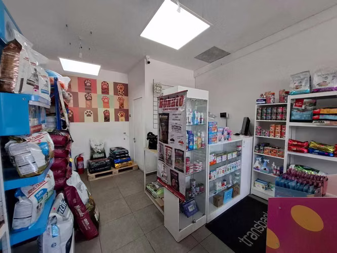 EXCELENTE LOCAL EN STREEP CENTER (182197)