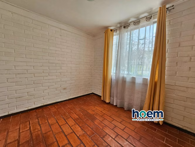 Casa en Arriendo, 1 Piso, Amplio Patio - Villa Los Lagos - Imagen 4
