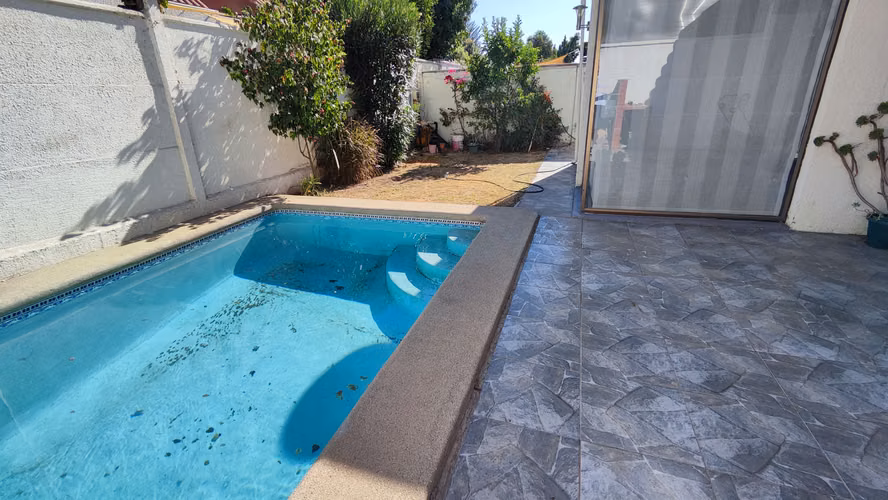Casa Peñalolén El Valle Piscina - Imagen 11