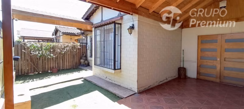 OPORTUNIDAD Casa en arriendo de 3 dorm. en Cerrillos