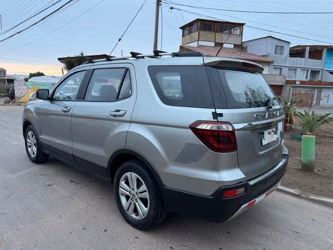 CHANGAN CX70 FAMILIAR AÑO  2021 - Imagen 2
