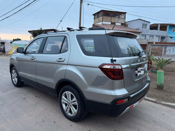CHANGAN CX70 FAMILIAR AÑO  2021 - Imagen 12