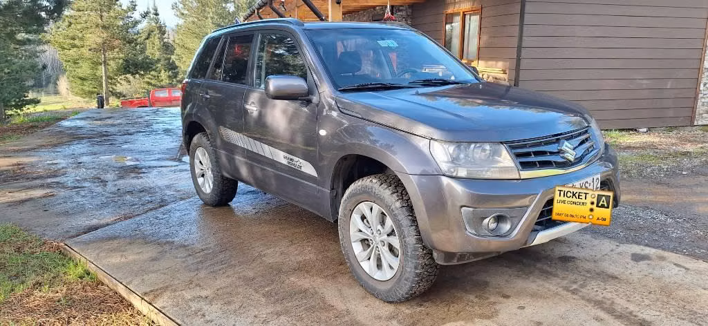 Suzuki grand nomade 2014 4x4 automático - Imagen 3