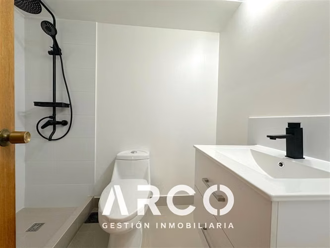 Depto con Patio 3 dorm. + 1 dorm servicio exterior. Sucre. - Imagen 19