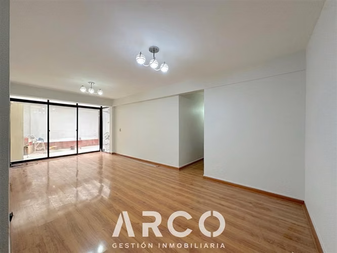 Depto con Patio 3 dorm. + 1 dorm servicio exterior. Sucre. - Imagen 4