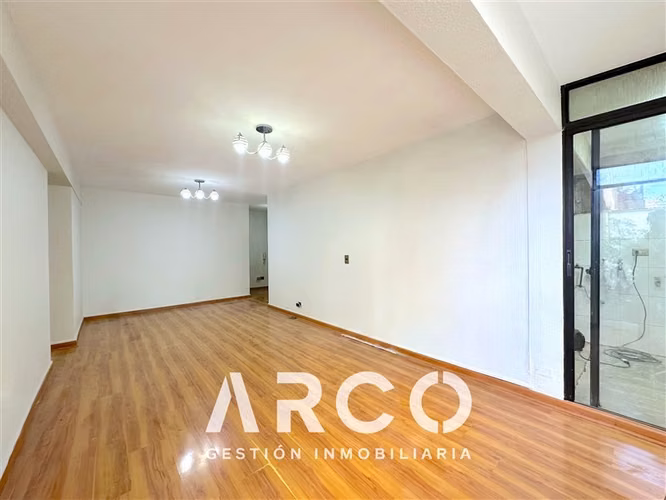 Depto con Patio 3dorm y 1dorm servicio exterior. en Sucre