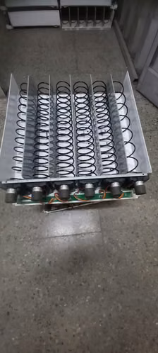 Bandejas con espirales y motores de Máquinas Vending Expendedoras