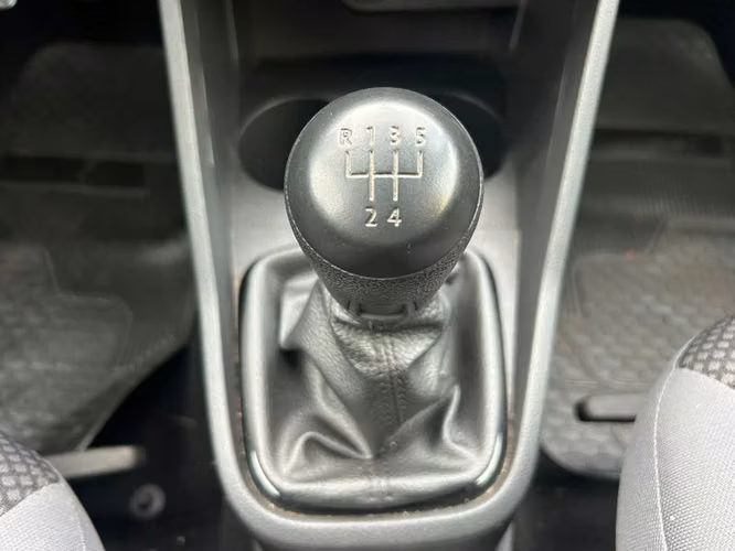 VOLKSWAGEN SAVEIRO CD 1.6 - 2022 | 4602 - Imagen 12