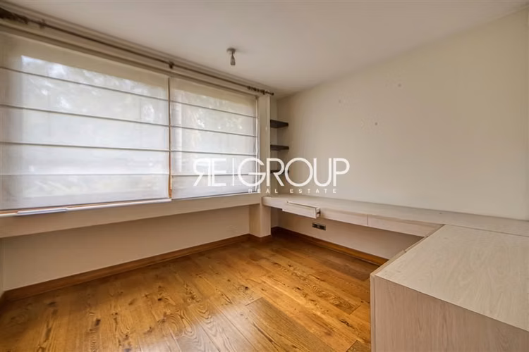 Casa en arriendo de 6 dorm. en Lo Barnechea