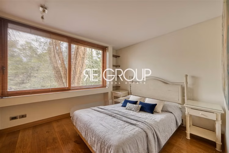 Casa en arriendo de 6 dorm. en Lo Barnechea