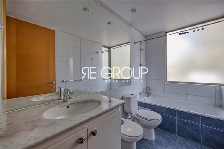 Casa en arriendo de 6 dorm. en Lo Barnechea