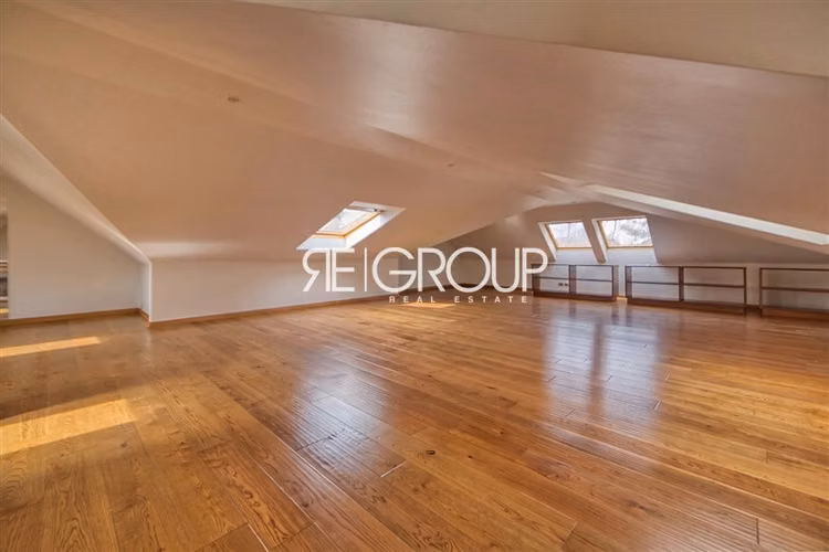 Casa en arriendo de 6 dorm. en Lo Barnechea