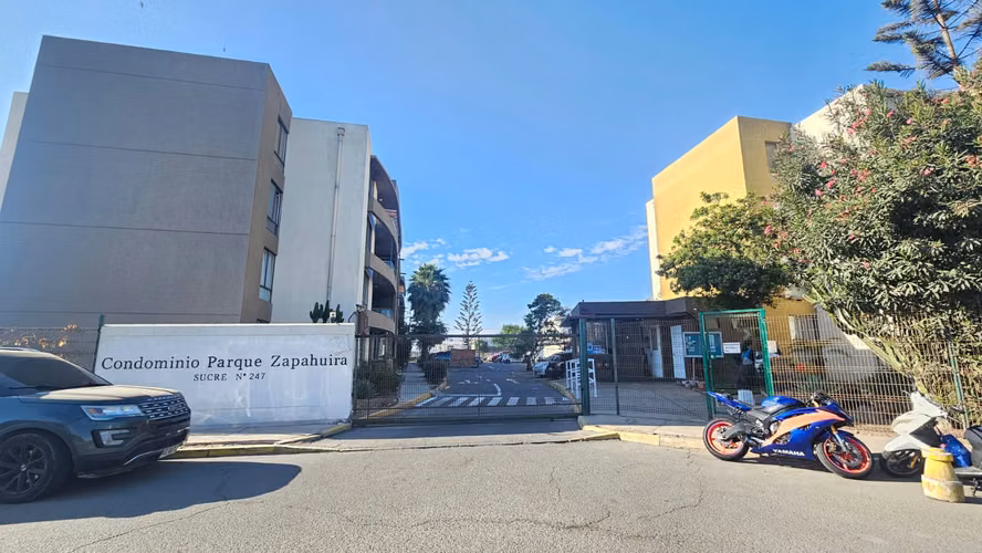 Departamento 2do Piso totalmente Renovado Condominio Zapahuira Sector Norte Playa