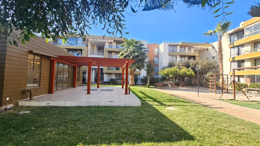 Departamento 2do Piso totalmente Renovado Condominio Zapahuira Sector Norte Playa