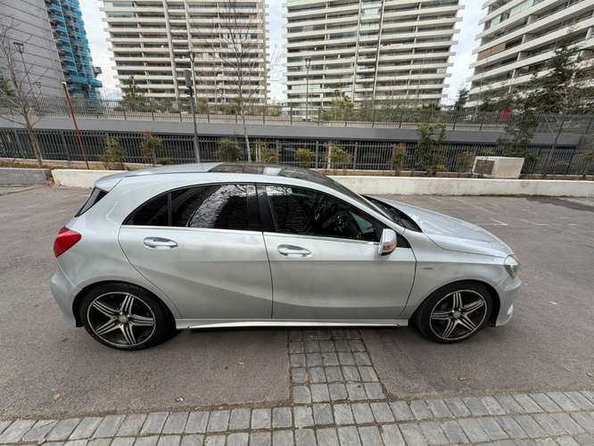 MERCEDES-BENZ A250 CGI 2.0 AUT 2016