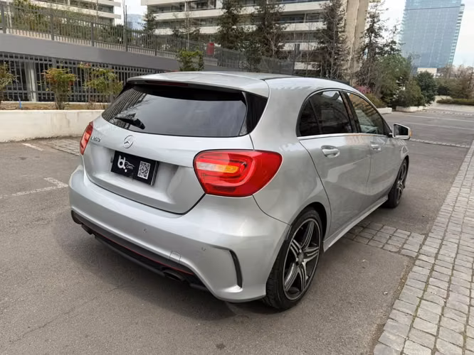 MERCEDES-BENZ A250 CGI 2.0 AUT 2016