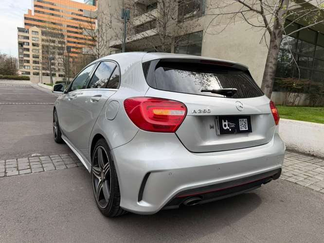 MERCEDES-BENZ A250 CGI 2.0 AUT 2016