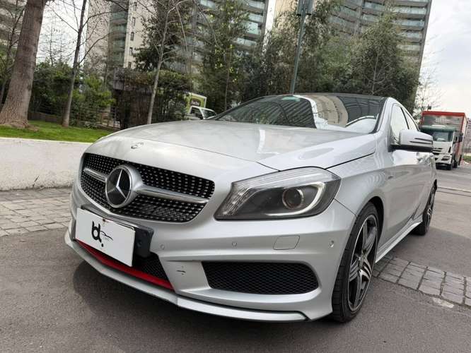 MERCEDES-BENZ A250 CGI 2.0 AUT 2016
