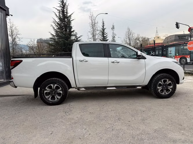 MAZDA BT-50  2020 - Imagen 4