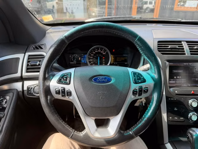 FORD EXPLORER 4X2 AT 3.5 3 CORRIDAS 2014 - Imagen 13