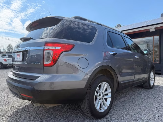 FORD EXPLORER 4X2 AT 3.5 3 CORRIDAS 2014 - Imagen 6