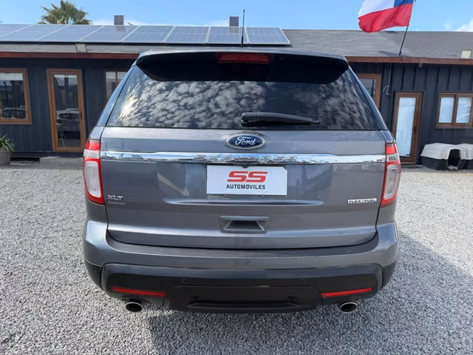 FORD EXPLORER 4X2 AT 3.5 3 CORRIDAS 2014 - Imagen 7