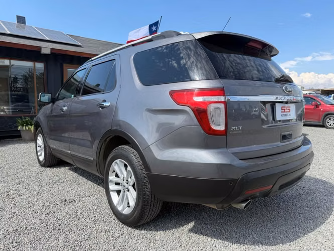 FORD EXPLORER 4X2 AT 3.5 3 CORRIDAS 2014 - Imagen 9