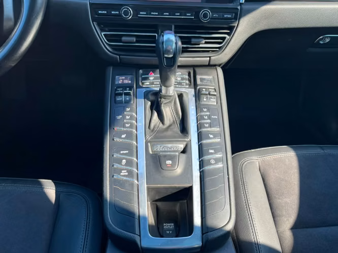 PORSCHE MACAN R4 2.0  2022 - Imagen 13