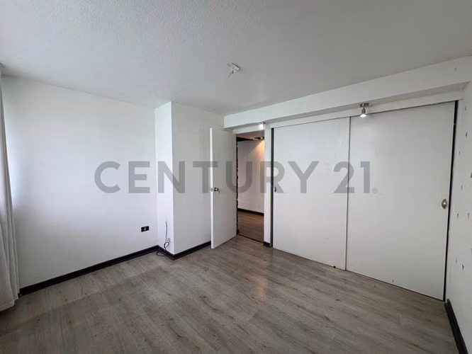 Se arrienda iluminado y moderno departamento, Agua Santa - Imagen 15