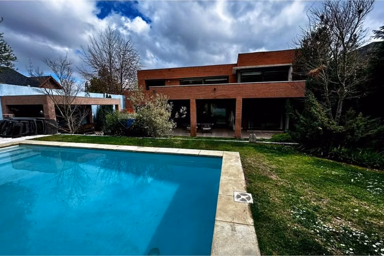Casa en condominio en san carlos de apoquindo