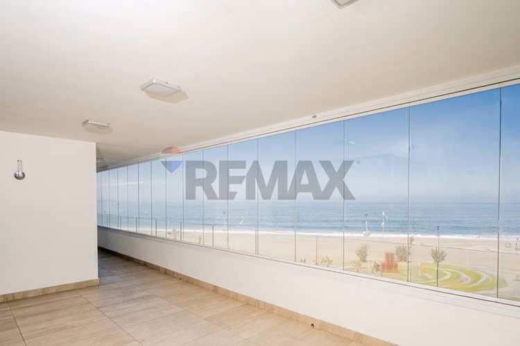 Se vende -  exclusivo departamento amoblado - Imagen 15
