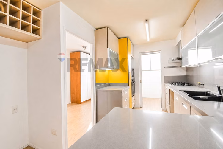 En venta 148m2 totales remodelado - 4 dorm. - Imagen 9