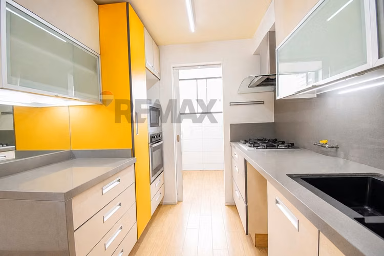 En venta 148m2 totales remodelado - 4 dorm. - Imagen 8