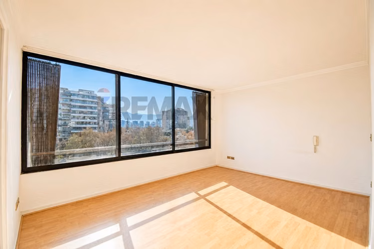 En venta 148m2 totales remodelado - 4 dorm. - Imagen 13