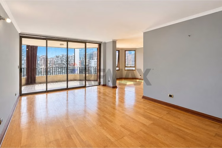 Piso 15 con vista: 4d 4b + 2 estacionamientos - Imagen 7