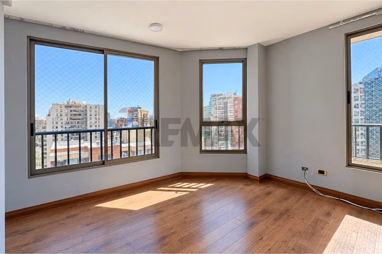 Piso 15 con vista: 4d 4b + 2 estacionamientos - Imagen 19