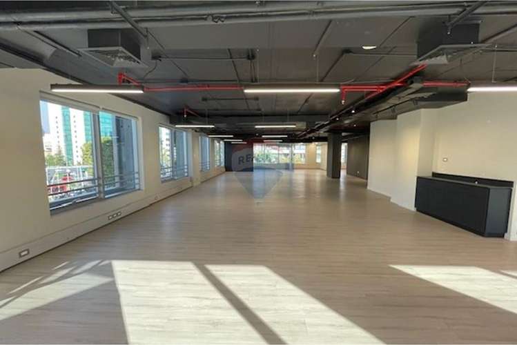 Arriendo varios pisos av vitacura - Imagen 10