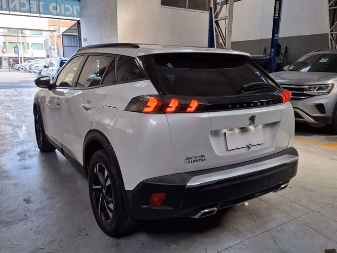 PEUGEOT 2008 2021 - Imagen 7