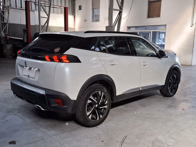 PEUGEOT 2008 2021 - Imagen 6