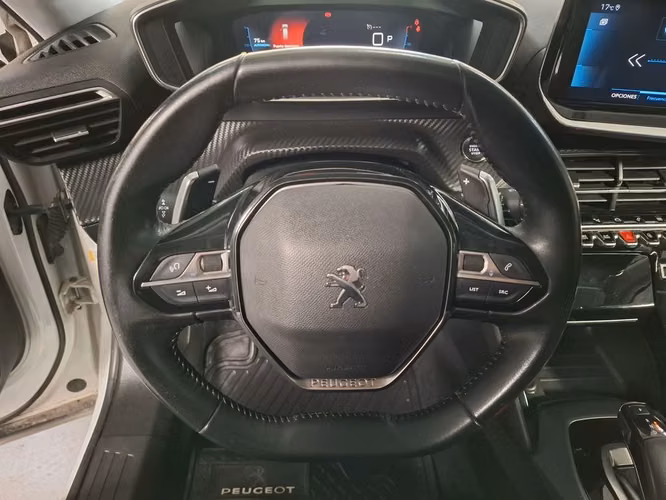 PEUGEOT 2008 2021 - Imagen 11