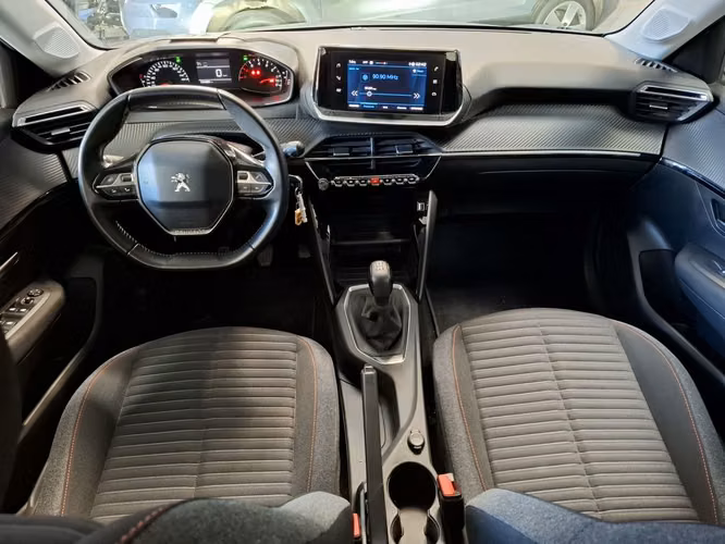 PEUGEOT 208 2021 - Imagen 11