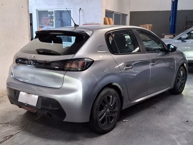 PEUGEOT 208 2021 - Imagen 5