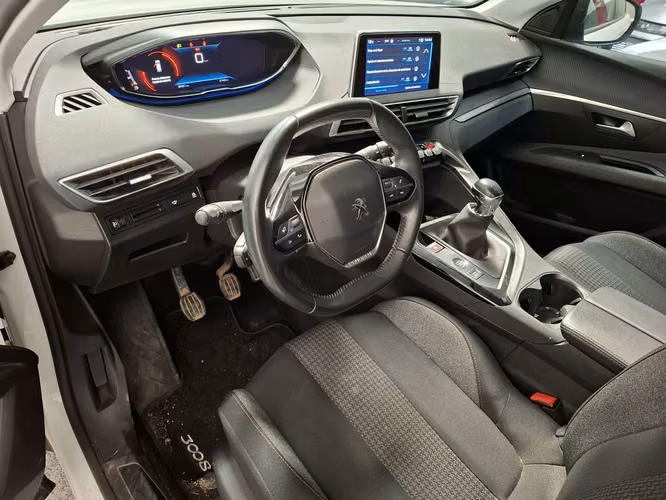 PEUGEOT 3008 2022 - Imagen 10